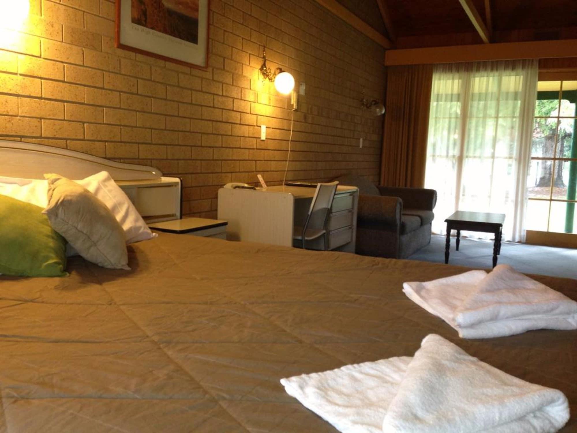 High Country Motor Inn Bright Ngoại thất bức ảnh